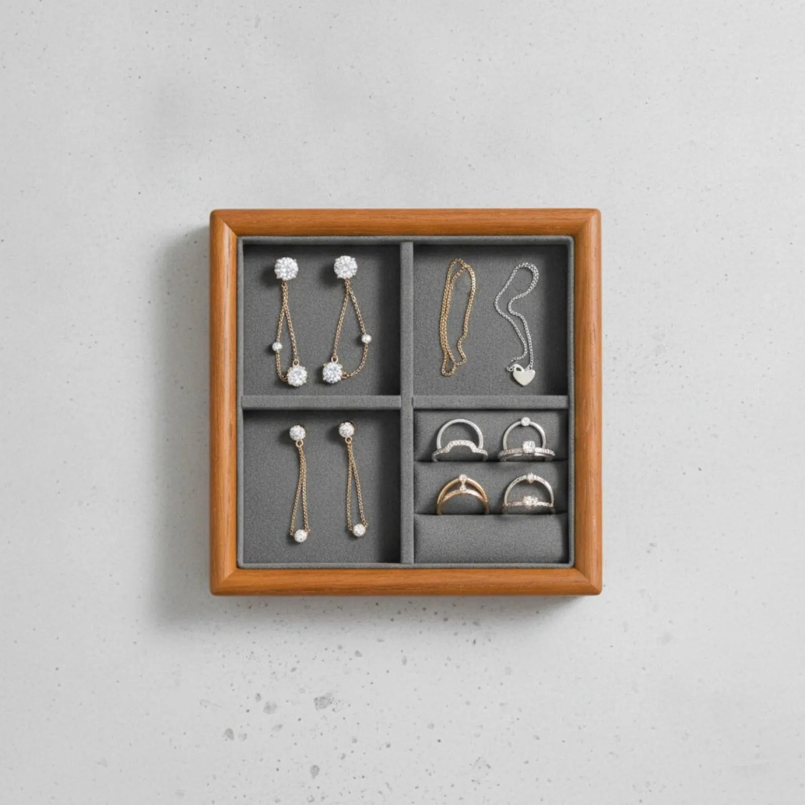 Plateau à Bijoux en Bois et Velours