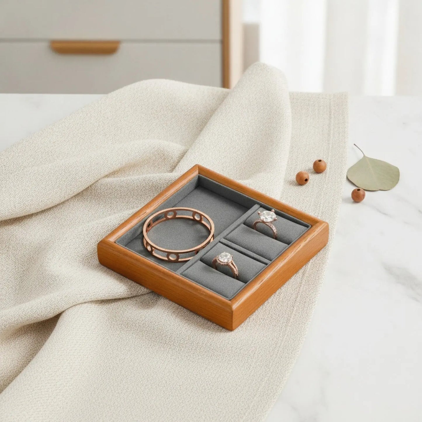 Plateau à Bijoux en Bois et Velours